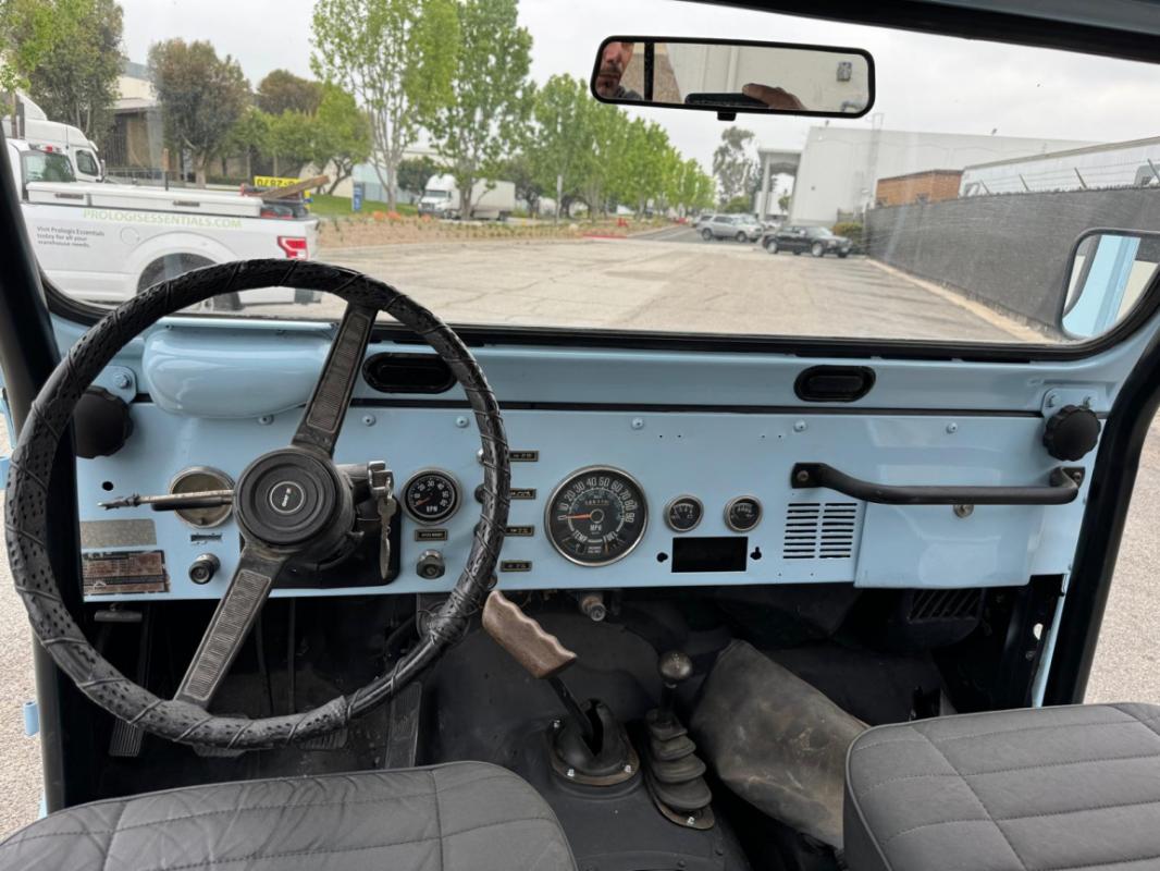 Jeep Wrangler - CJ5 V8 304 CI 1979 BLEUE